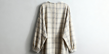 Plaides and stripes fabrics cutting